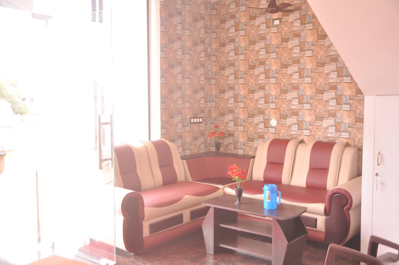 Hotel Sr Residency Rāmeswaram エクステリア 写真